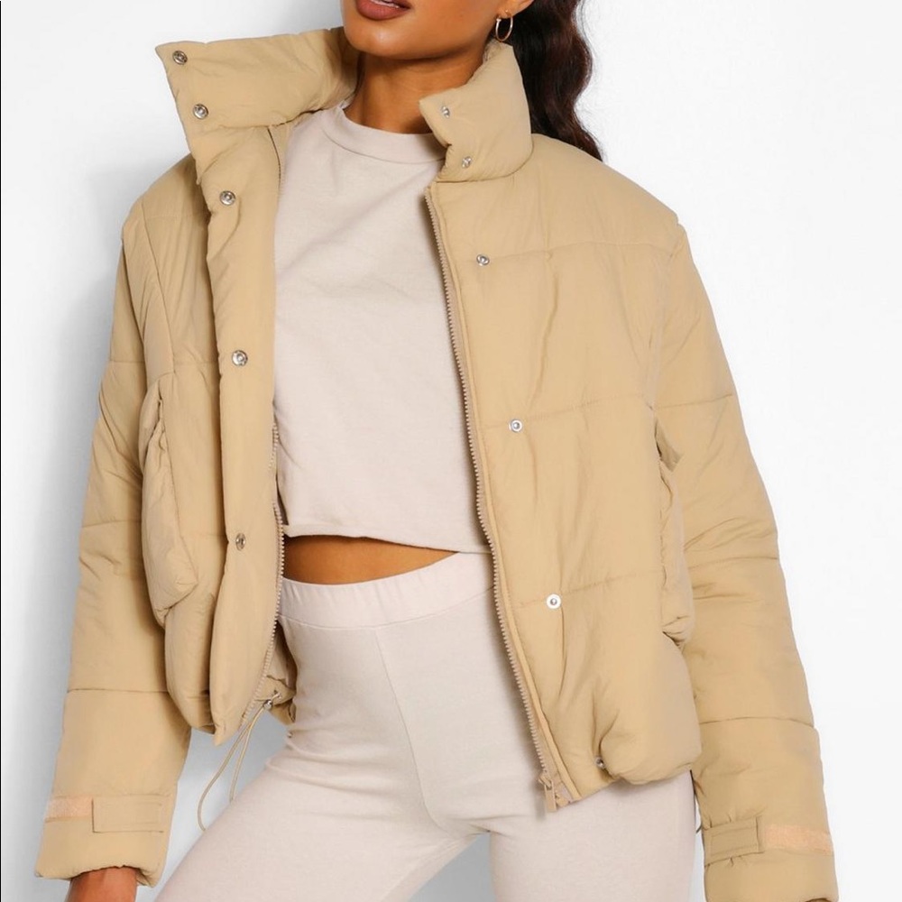 Boohoo - Tall padded oversized cropped puffer jacket